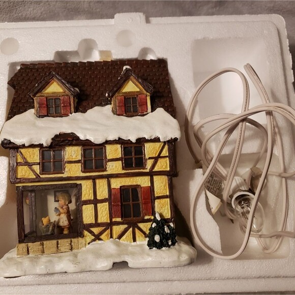 Berta Hummel "Furry Friends Pet Shoppe" 2003 Hawthorne Village - Picture 12 of 12